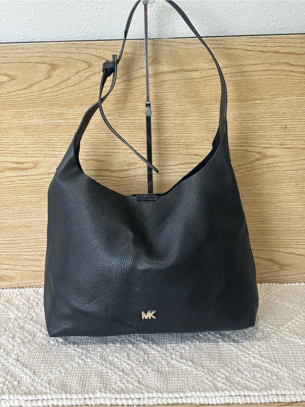Michael Kors - Picture 2 of 11